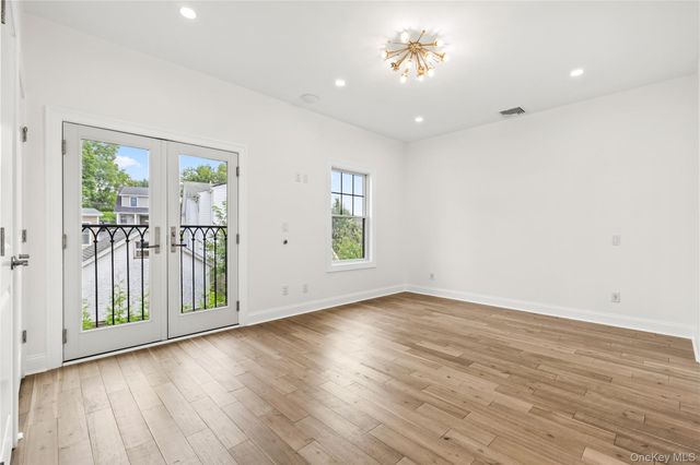 535 2nd Street Duplex "R", Mamaroneck, NY 10543