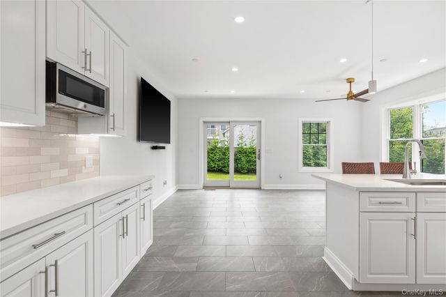 535 2nd Street Duplex "R", Mamaroneck, NY 10543
