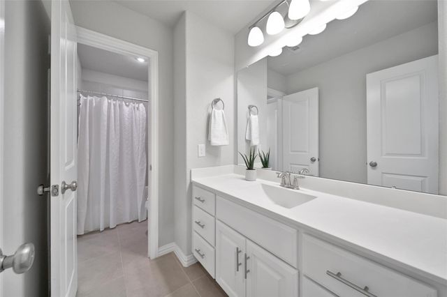 23935 Birchwood Lake Lane, Katy, TX 77493