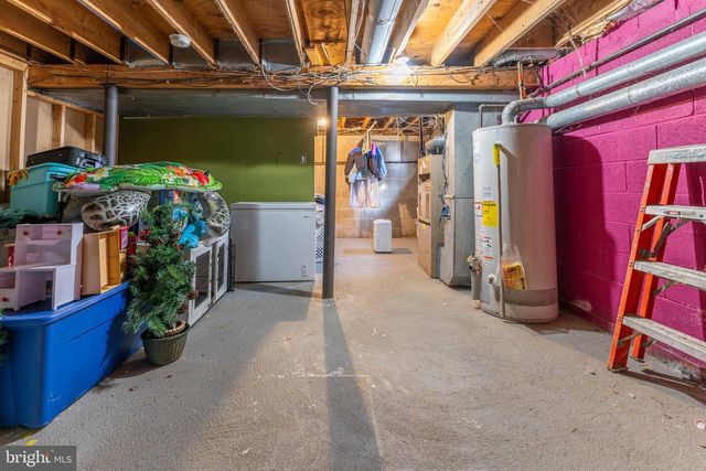 2715 W DUTTON MILL RD, Aston, PA 19014