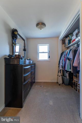 2715 W DUTTON MILL RD, Aston, PA 19014