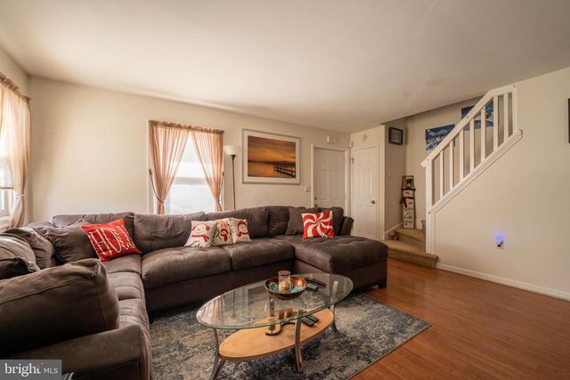 2715 W DUTTON MILL RD, Aston, PA 19014