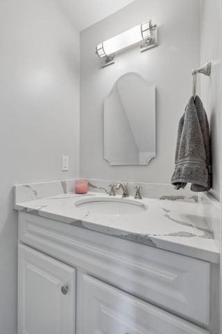 122 Matthew Ln, Nashville, TN 37215