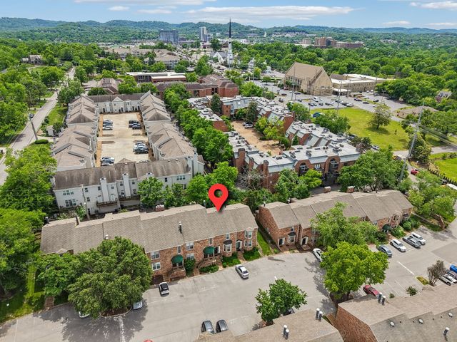 122 Matthew Ln, Nashville, TN 37215