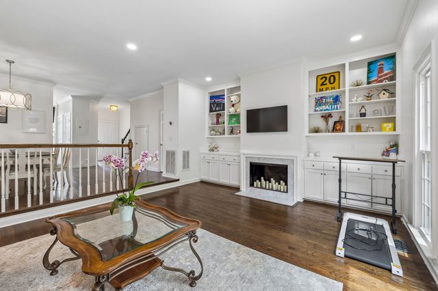 122 Matthew Ln, Nashville, TN 37215