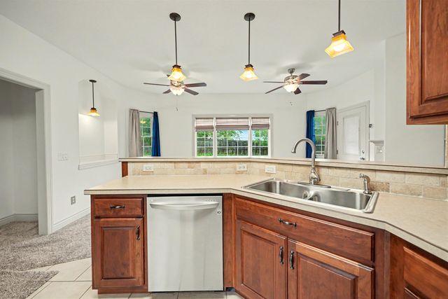 2515 Stonepost Lane, Salina, KS 67401