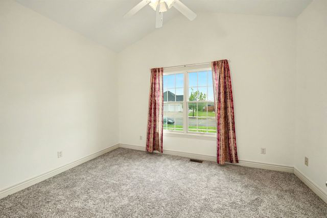 2515 Stonepost Lane, Salina, KS 67401