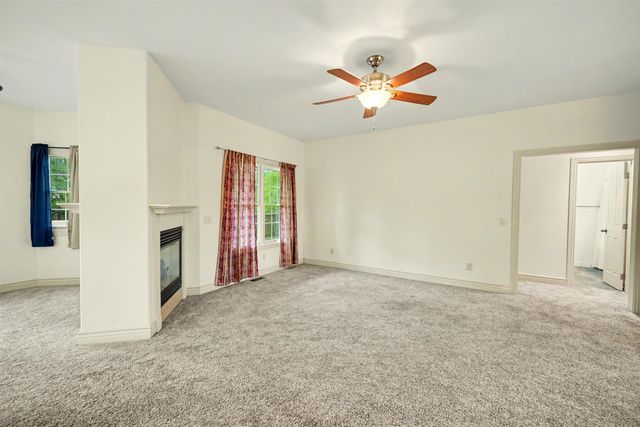 2515 Stonepost Lane, Salina, KS 67401