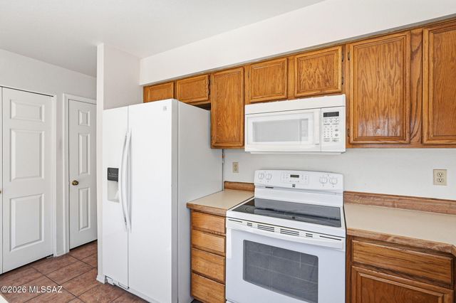 200 E Ridgeland Street, Oro Valley, AZ 85737