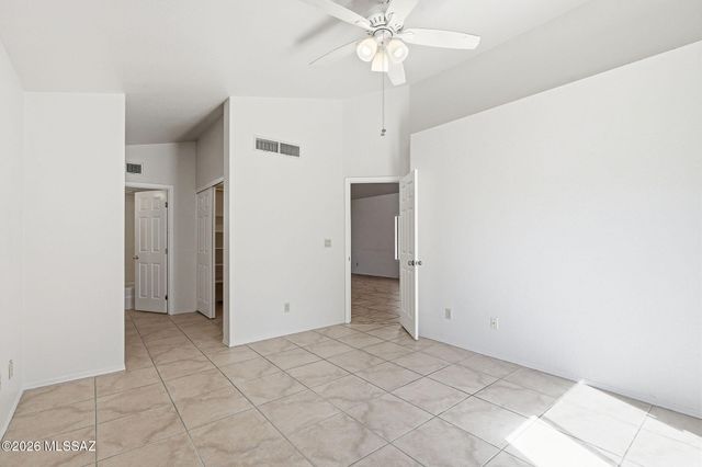 200 E Ridgeland Street, Oro Valley, AZ 85737