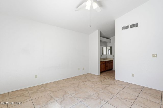 200 E Ridgeland Street, Oro Valley, AZ 85737