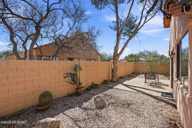 200 E Ridgeland Street, Oro Valley, AZ 85737