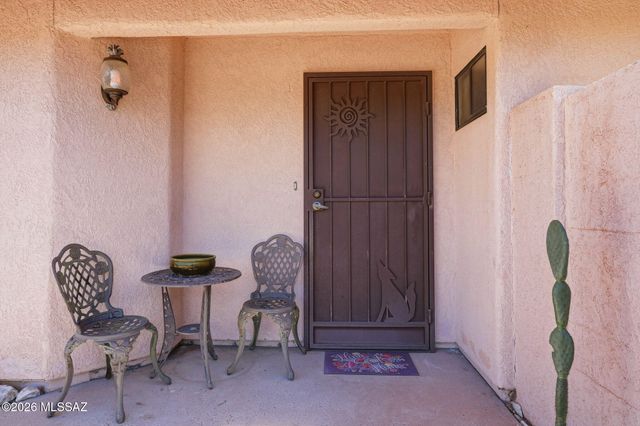 200 E Ridgeland Street, Oro Valley, AZ 85737