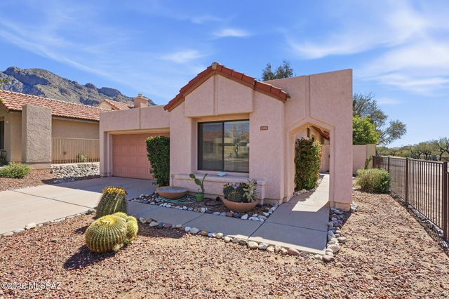 200 E Ridgeland Street, Oro Valley, AZ 85737