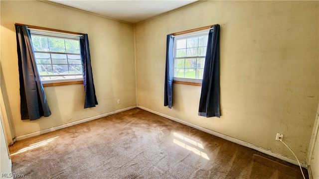 863 North, Painesville, OH 44077
