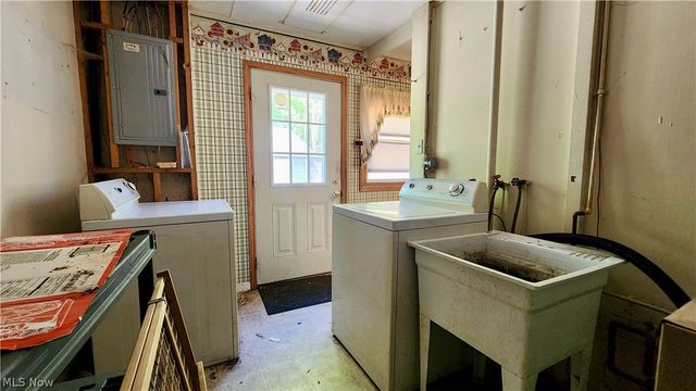 863 North, Painesville, OH 44077