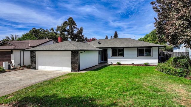 8837 Garden Glen Way, Sacramento, CA 95826
