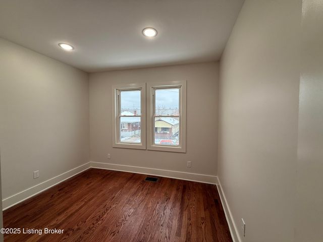 730 Hazel St 201, Louisville, KY 40211