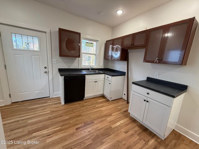 730 Hazel St 201, Louisville, KY 40211