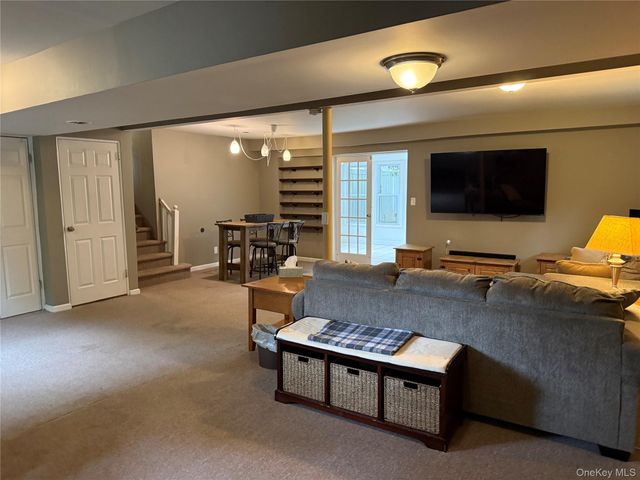 63 Chaucer Street, Hartsdale, NY 10530