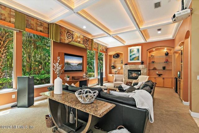 380 CLEARWATER Drive, Ponte Vedra Beach, FL 32082