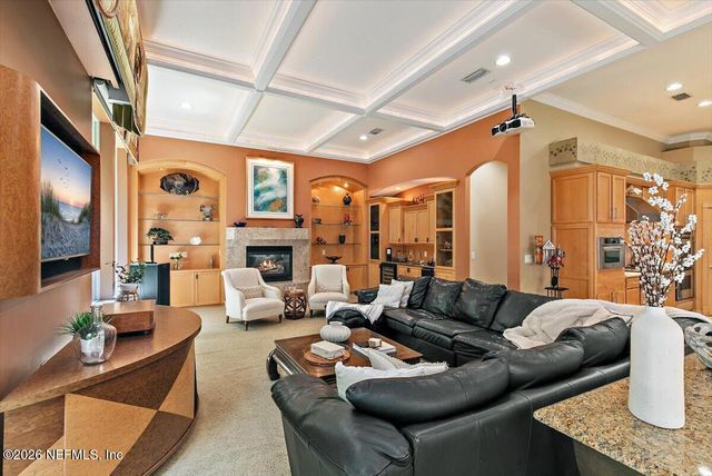 380 CLEARWATER Drive, Ponte Vedra Beach, FL 32082