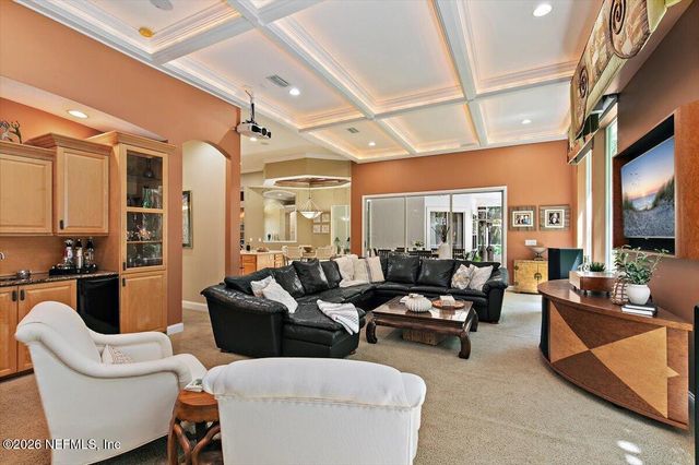 380 CLEARWATER Drive, Ponte Vedra Beach, FL 32082