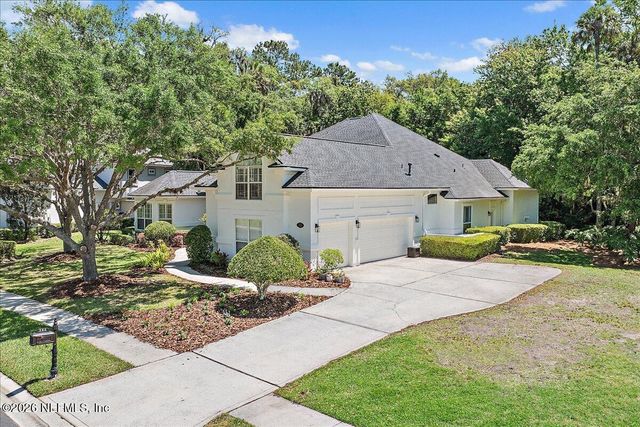 380 CLEARWATER Drive, Ponte Vedra Beach, FL 32082