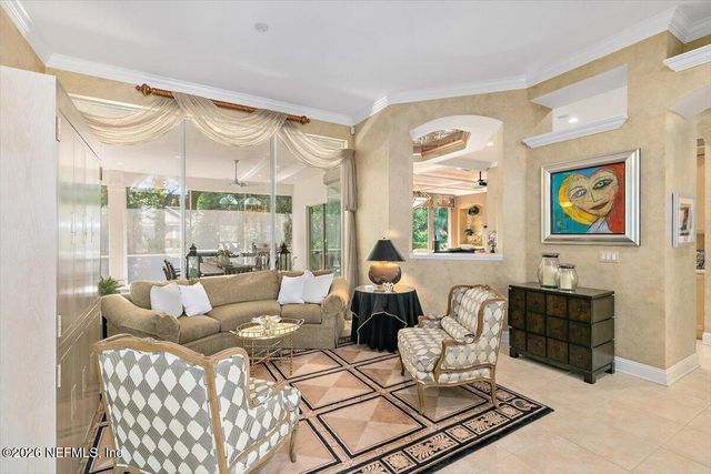 380 CLEARWATER Drive, Ponte Vedra Beach, FL 32082