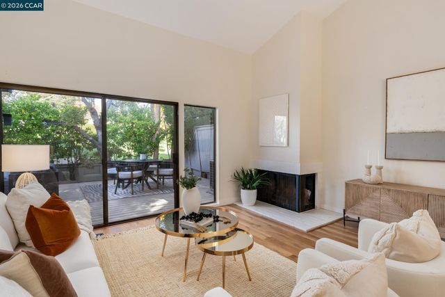 1942 Rancho Verde Circle E, Danville, CA 94526