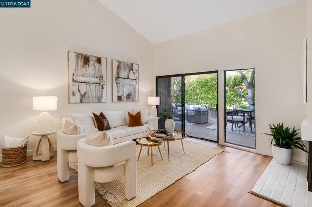 1942 Rancho Verde Circle E, Danville, CA 94526