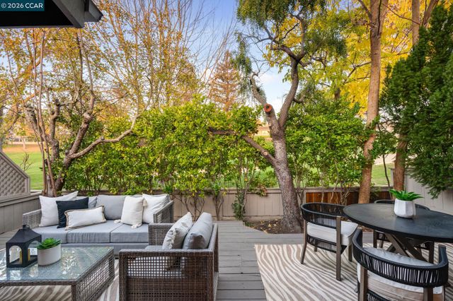 1942 Rancho Verde Circle E, Danville, CA 94526