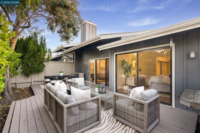 1942 Rancho Verde Circle E, Danville, CA 94526