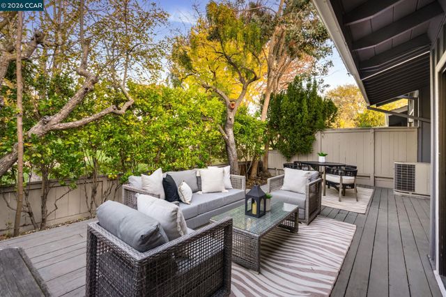 1942 Rancho Verde Circle E, Danville, CA 94526