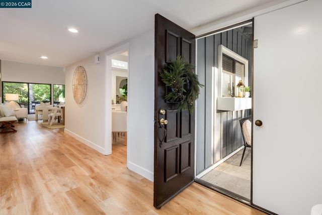 1942 Rancho Verde Circle E, Danville, CA 94526