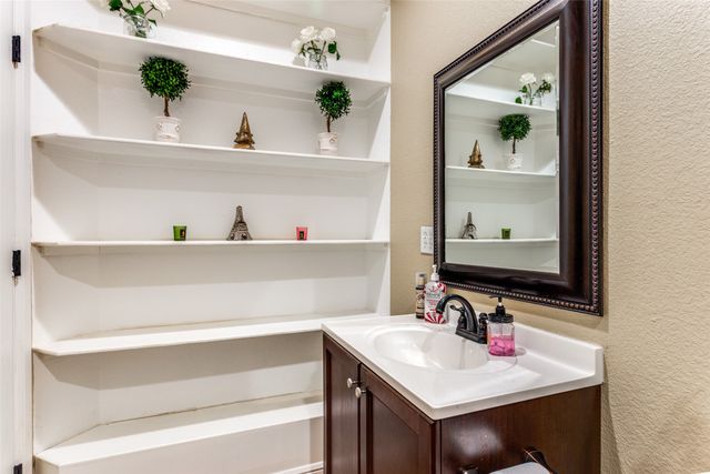 10001 County Road 519, Burleson, TX 76028