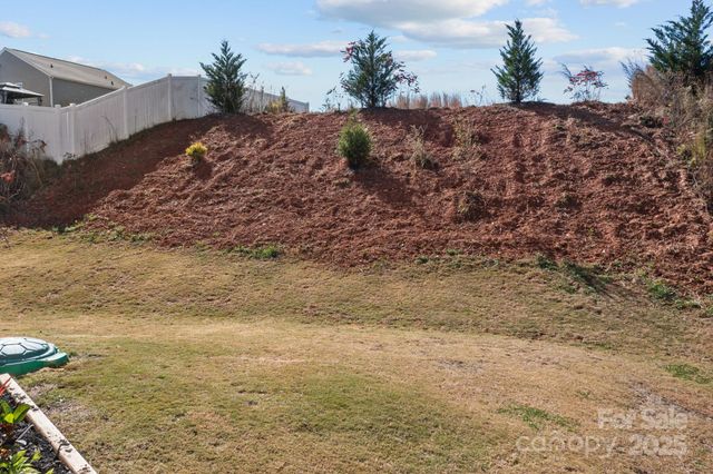 321 Kingsford Drive, Stanley, NC 28164