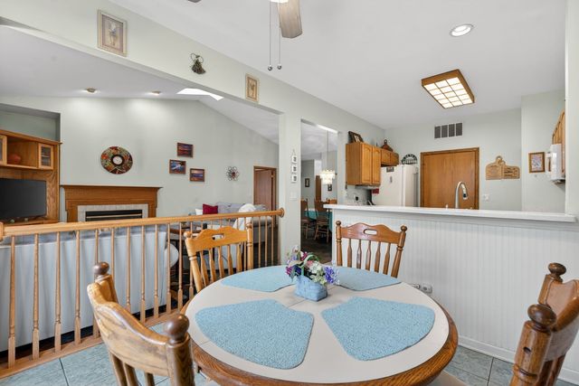 16243 Tomahawk Lake Court, Crest Hill, IL 60403
