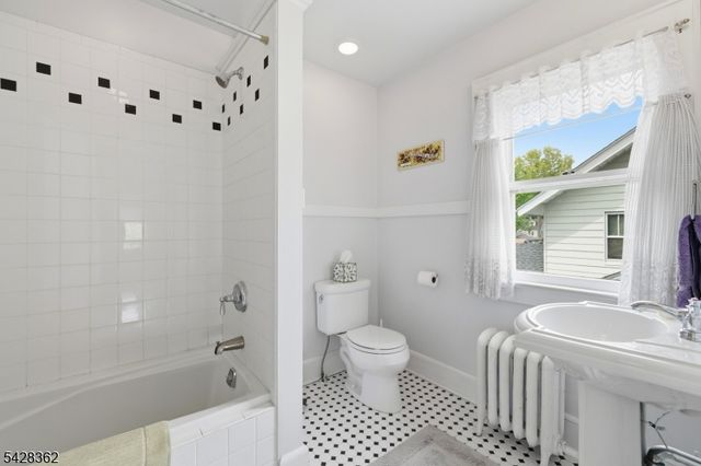 199 N Bridge St, Somerville Boro, NJ 08876