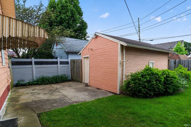 625 E Eckman Street, South Bend, IN 46614