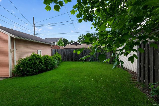 625 E Eckman Street, South Bend, IN 46614