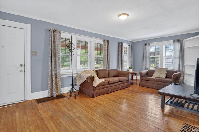 625 E Eckman Street, South Bend, IN 46614