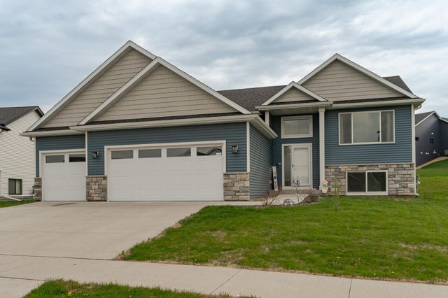 1644 Brandt Drive NE, Byron, MN 55920