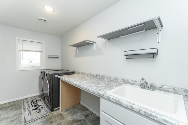 1644 Brandt Drive NE, Byron, MN 55920