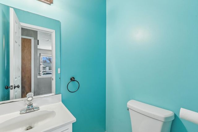 1524 E Selma Ave, Wichita, KS 67216