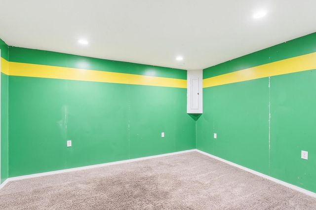 1524 E Selma Ave, Wichita, KS 67216