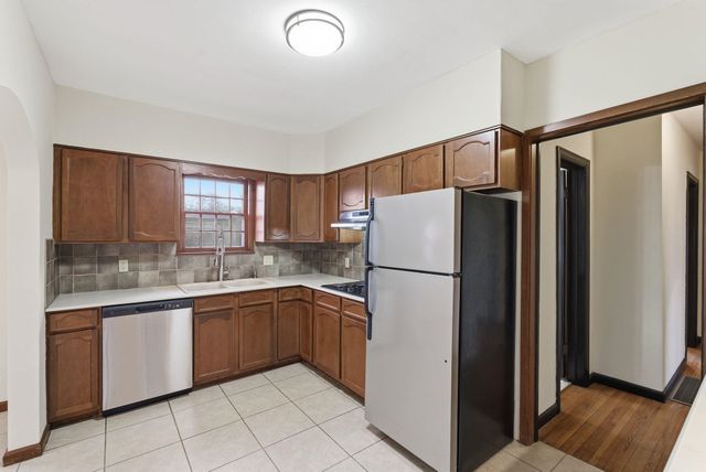 430 N Battin St, Wichita, KS 67208