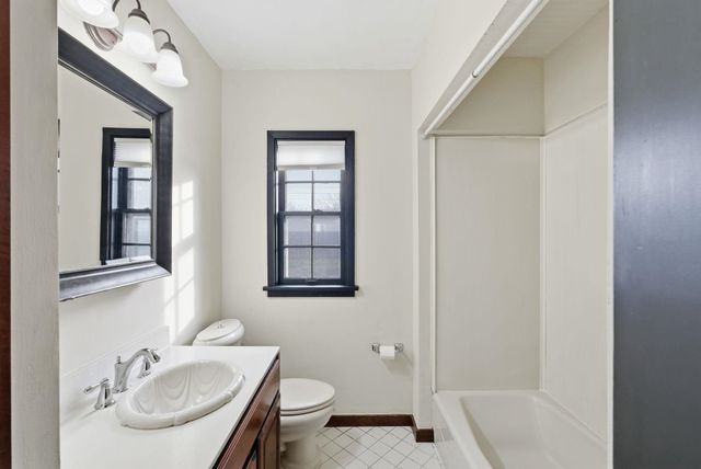 430 N Battin St, Wichita, KS 67208