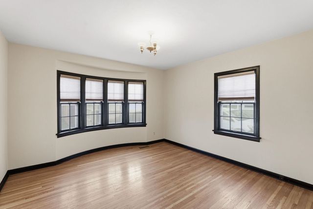 430 N Battin St, Wichita, KS 67208