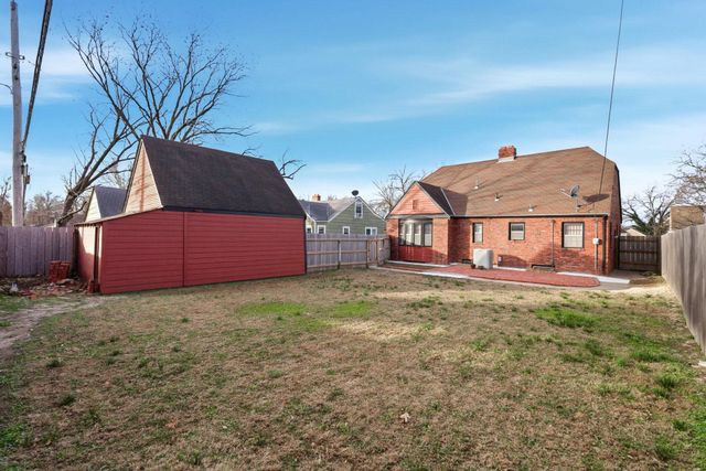 430 N Battin St, Wichita, KS 67208